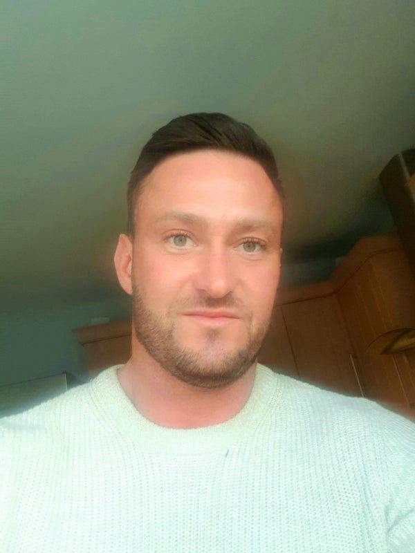 36 year old Male seeks a double room Main Photo