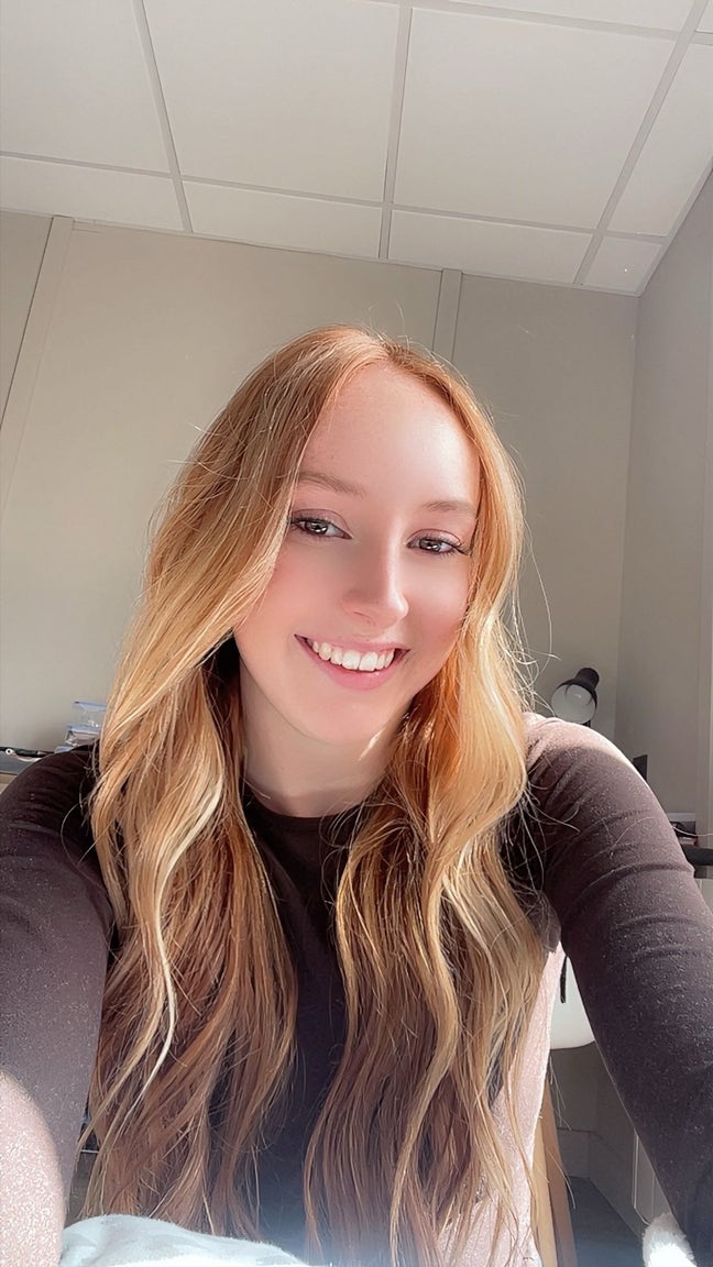 Student/Professional female seeks a double room Main Photo