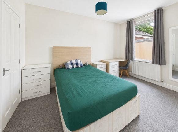 Furnished En-Suite Room - Reading, RG1 Main Photo