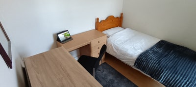 1 lovely room in a tidy, 4 bed house - bills inc Main Photo