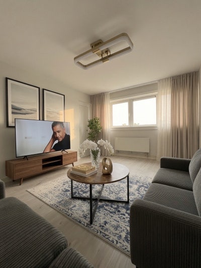 Room for Rent  Main Photo