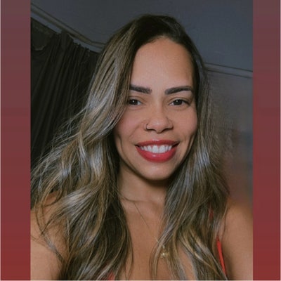 Professional Female seeks a single or double room Main Photo