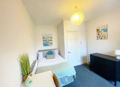 🎉 &pound;200 off Your Move-in! Bright Ensuite Avail! Main Photo