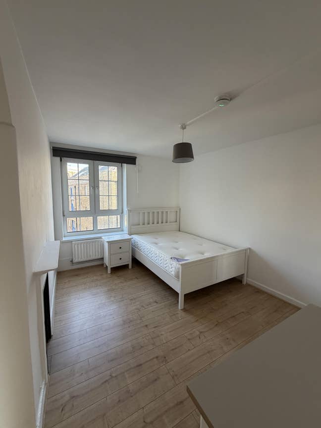 New refurbishement in Wapping - 4 bedrooms! Main Photo