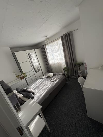A cozy double room for rent  Main Photo