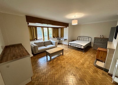 Lovely Room Available in CB4 Science Park Area Main Photo