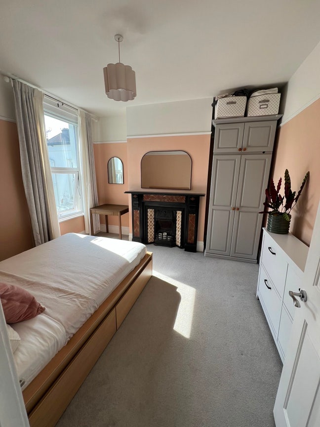 Furnished, Double Room in Brighton | Mon - Fri Main Photo