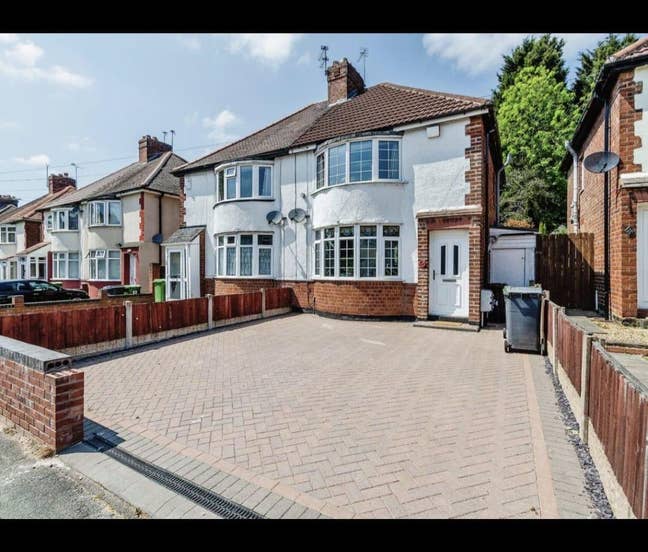 2 bedroom rooms house for rent Main Photo