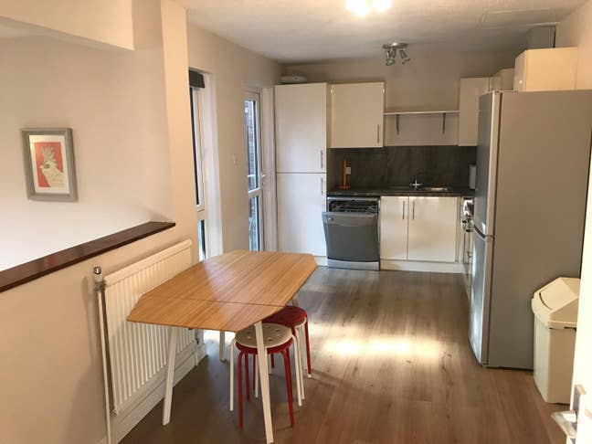 Spacious 3 Bed Garden Flat Available Main Photo