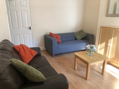 Great double room in lovely shared house... Main Photo