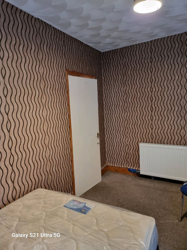 A double bedroom in a 3 bedroom house in Hartlepoo Main Photo