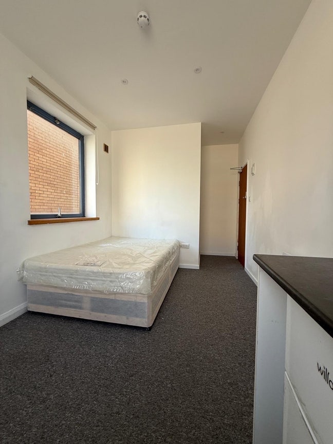 Furnished room to rent in Canary wharf (E14) Main Photo