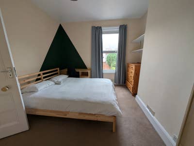 Spacious 5 Double Bed House - All Bills Incl  Main Photo