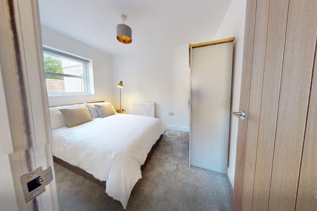 2 Rooms available September & October☀ Main Photo