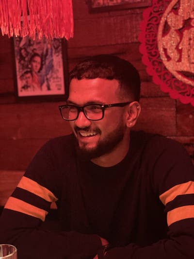Professional Male seeks a single or double room Main Photo