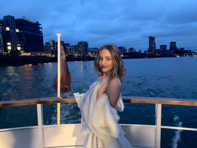 I am a female student aged 20 at KCL. I am lo... Main Photo