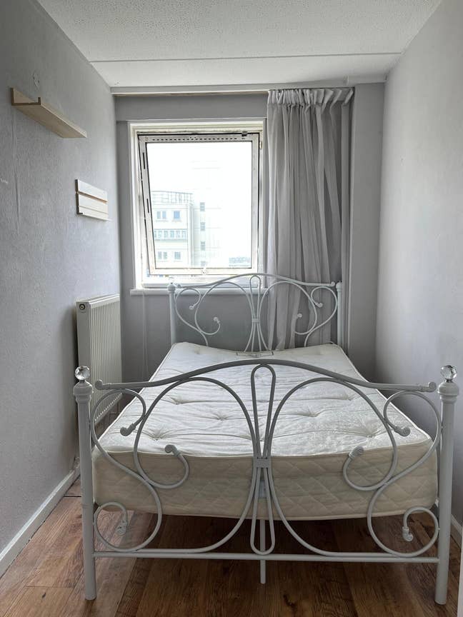 Nice room in Battersea, heating included! Av.Soon Main Photo