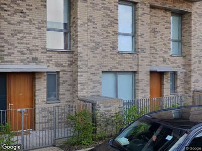 New build town house  Main Photo