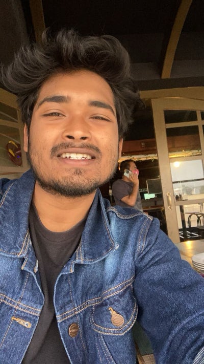 Professional Male seeks a double room Main Photo