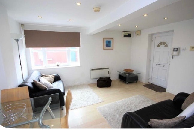 1 bedroom duplex  Main Photo