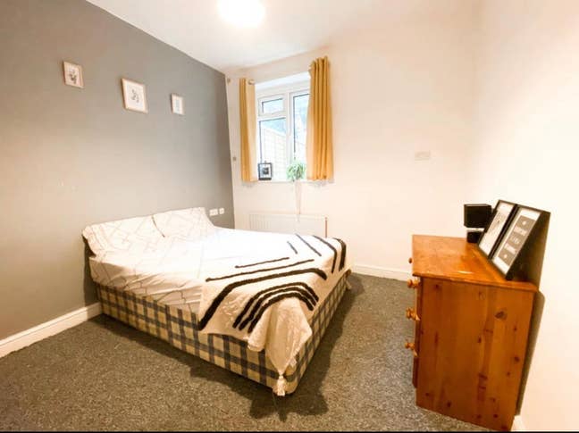 **Spacious Doubles In Professional Modern House** Main Photo