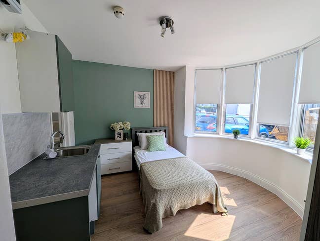 Ground Floor En-Suite Rooms (Benefits welcome) Main Photo