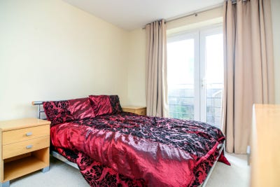 🚨 Modern 3 bedroom apartment - 1 room left Main Photo