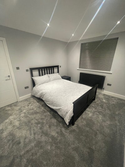 Double Room to Rent Main Photo