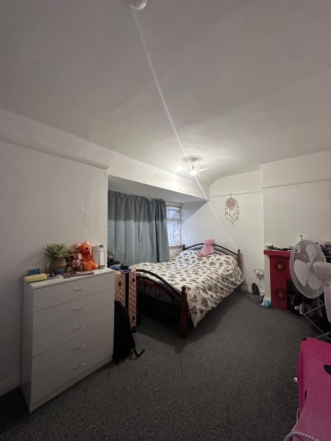 Master & a double bedroom available in Barking…!! Main Photo