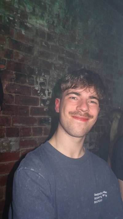 26 y/o software dev looking for a social house Main Photo