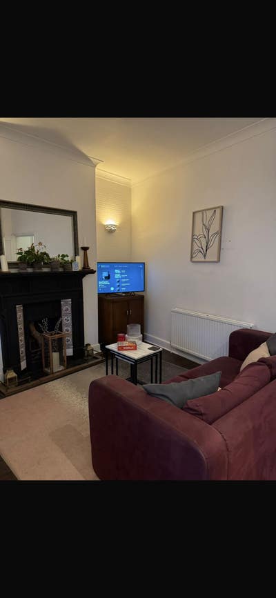 Double Room in a Peaceful West Hampstead Flat Main Photo