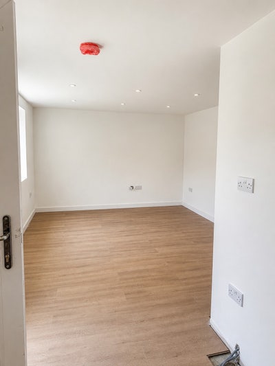 Newly Built Modern Studio to Rent – New Malden Main Photo