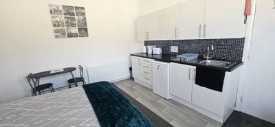 Double room -  10 mins to Teesworks.  Main Photo