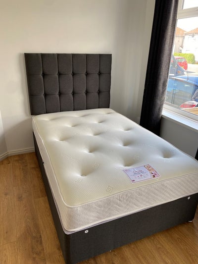 Large Furnished Double Room(s) | Parking (2+) Main Photo