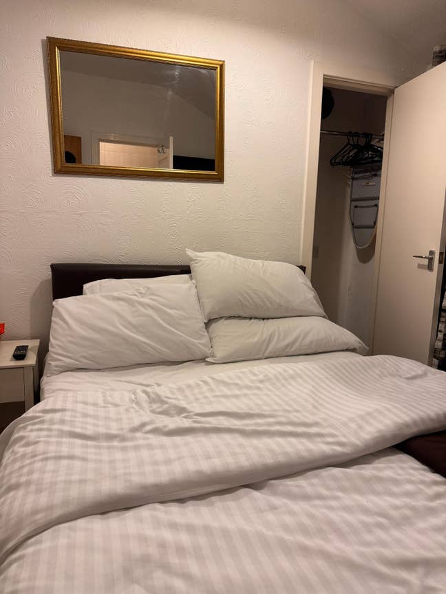 En Suite double Room –– Vance Road Main Photo