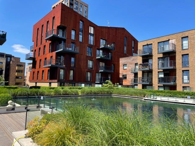 Stunning 2 bed, 2 bath, gym, concierge SE16 Main Photo