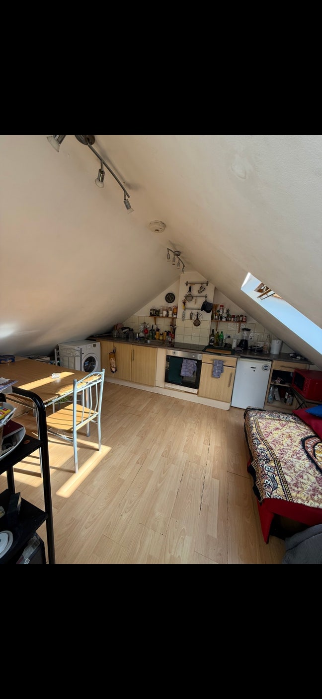 Bright Self-Contained Loft Studio |Manor house  Main Photo