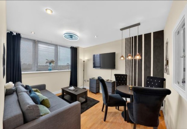 Modern 2 Bedroom Property W Concierge & Gym-Stratf Main Photo