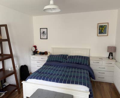 Double bedroom in Kennington Main Photo