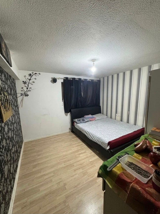 Nice flat with professional workers, Silent atmosp Main Photo