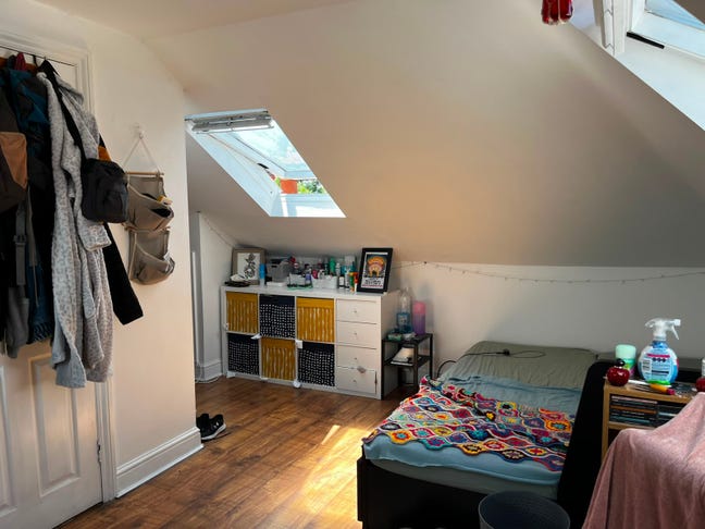 Furnished Room Available in Palmers Green  Main Photo