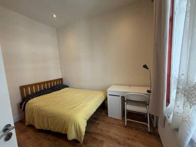 Double Room in a 5 Star house Main Photo
