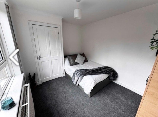 Energizing House Share for Rent in Brighton Main Photo