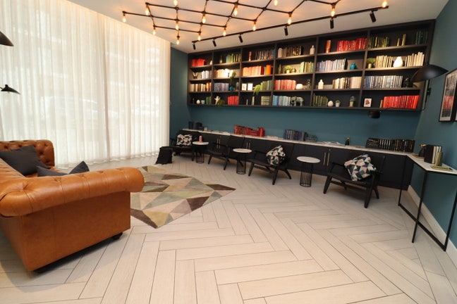 Rooms in Zone 1 - Gym&Concierge- Modern Building Main Photo