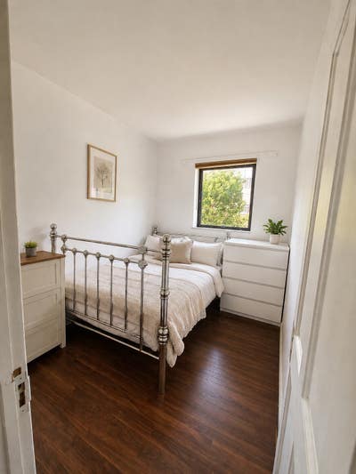 Double Room Available House near Chadwell heath Main Photo