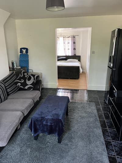 Extra large double room for single person  Main Photo
