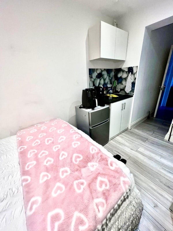 ✨ 🛏️ Ensuite Room to Let in Hillingdon/ Hayes  Main Photo