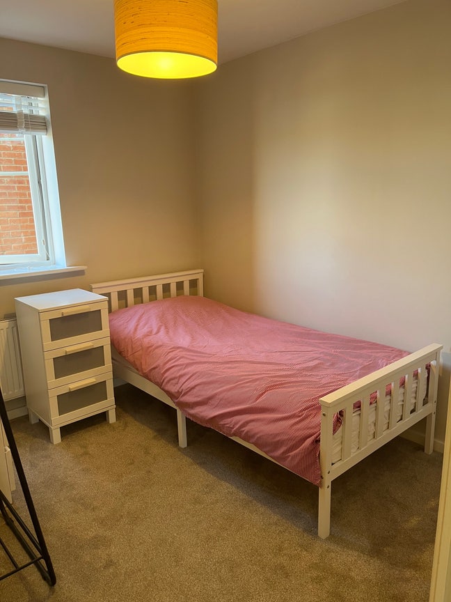 Single room nr Gateshead Stadium (incl bills) Main Photo