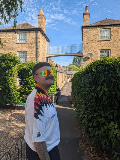 Looking for place to live in Stamford area Main Photo