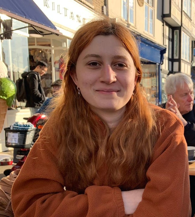 Postgraduate looking for a friendly long-term home Main Photo